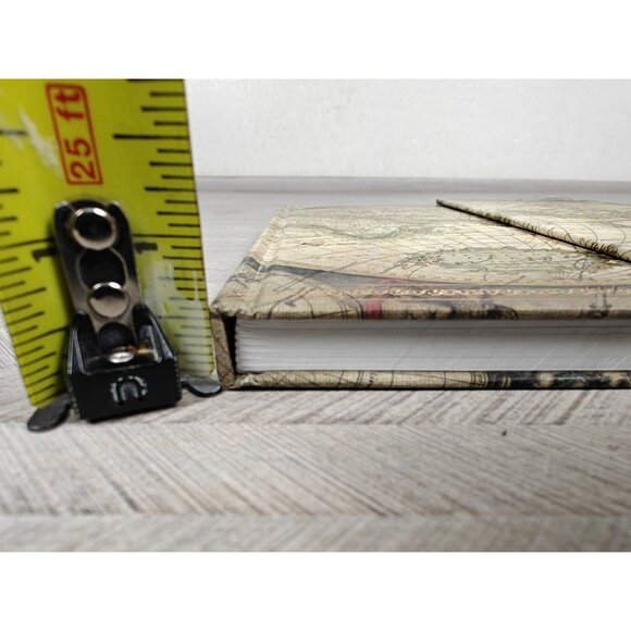 World Map Journal/Diary Magnetic Closure 100 Lined Pages New - Picture 8 of 9